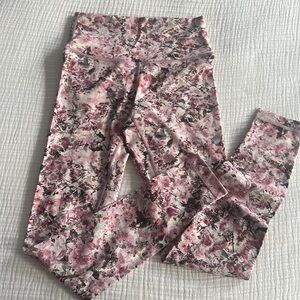 Lululemon WunderUnder leggings